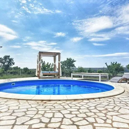 Stone Pearl Comfortable Holiday Semesterbostad Brkic